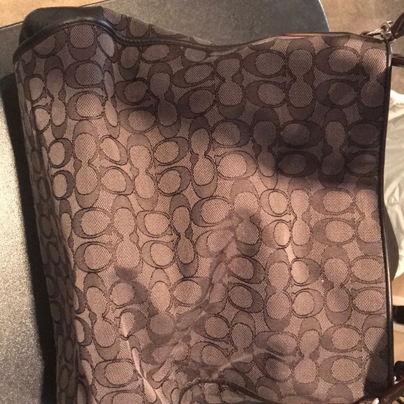 Coach purse. - Picture 2 of 4